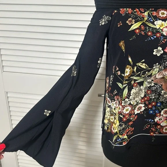 Zara Long Sleeve Flared Sleeve Floral Top – Black with Multi-Color Floral Design - Picture 3 of 8